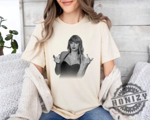 Taylor Swift Photo Shirt honizy 2