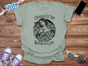 Childless Cat Lady Tshirt Beware Of Claws Hoodie Vintage Cat Lady Sweatshirt Feminist Shirt honizy 2