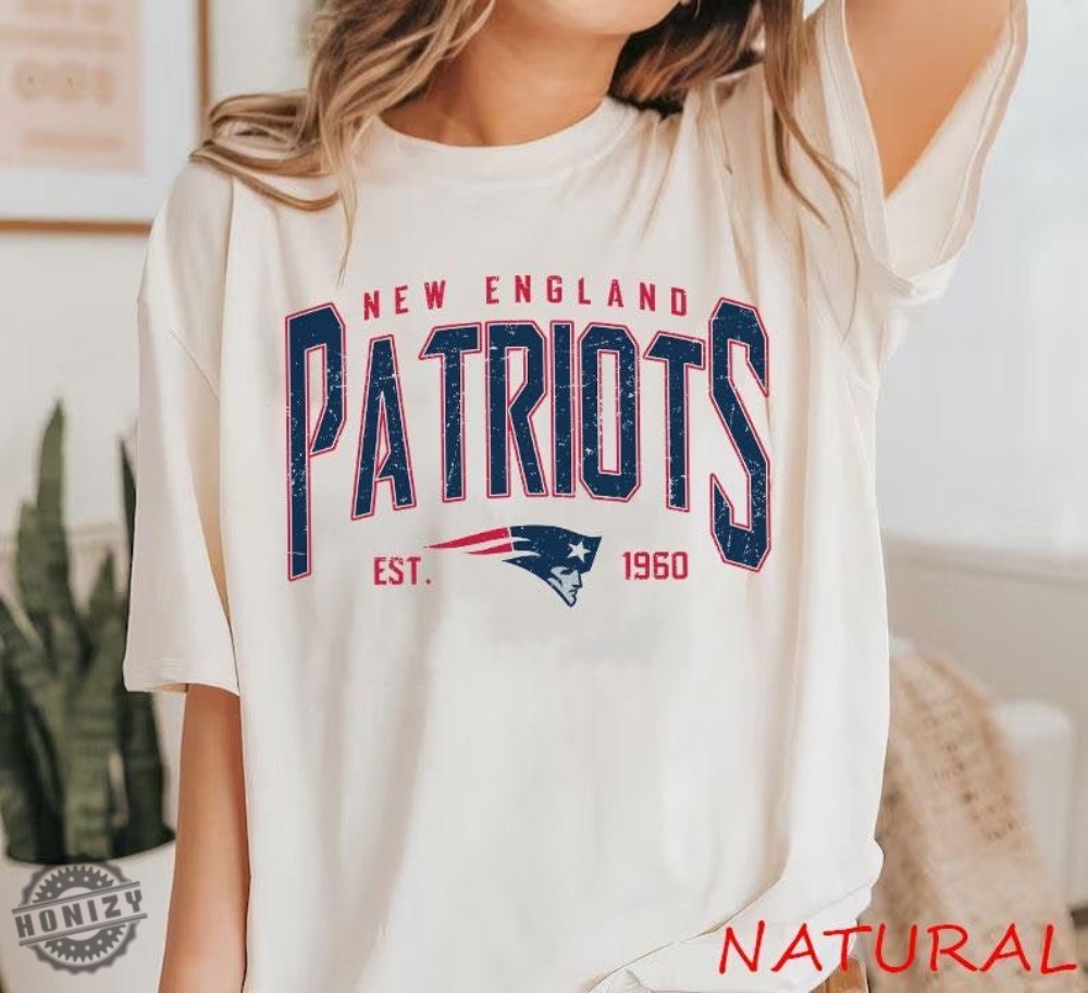 Vintage New England Shirt Patriots Sweatshirt New England Football Fan Hoodie Patriots Tee Patriots Tshirt Game Day Apparel