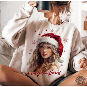 Merry Swiftmas Shirt Merry Christmas Tshirt Christmas Sweatshirt Funny Christmas Gift honizy 4