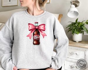 Dr Pepper Pink Bow Coquette Sweatshirt Cute Pink Soda Drink Hoodie Dr.Pepper Tshirt Aesthetic Girly Tee Dr Pepper Lover Gift honizy 2