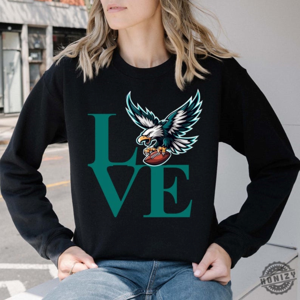 Love Philadelphia Eagles Shirt